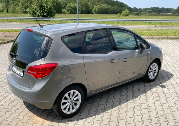 Opel Meriva cena 42900 przebieg: 77800, rok produkcji 2016 z Szczecin małe 172